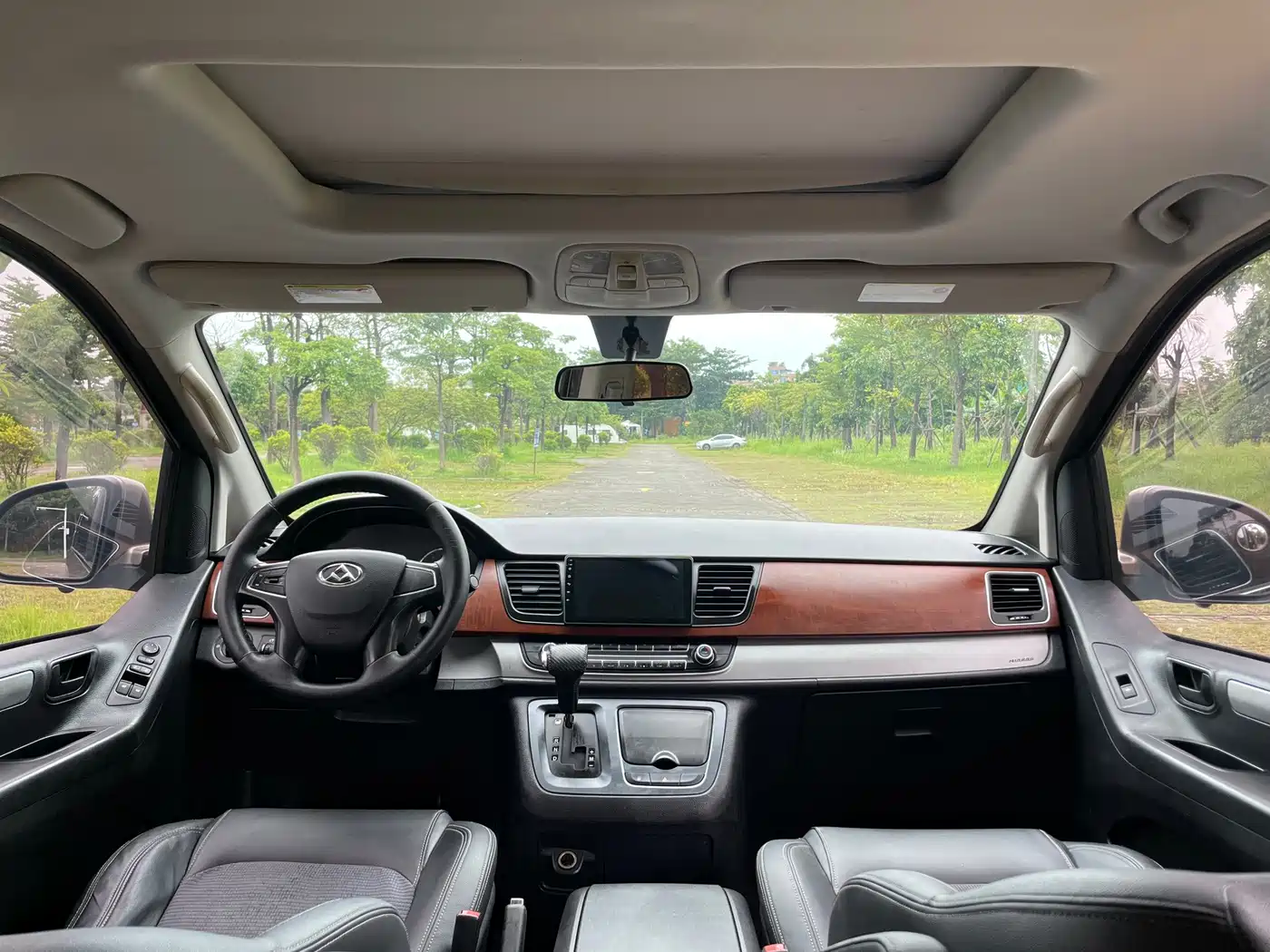 SAIC Maxus Maxus G10 2016 2016 2.0T Automatic Luxury Executive Edition