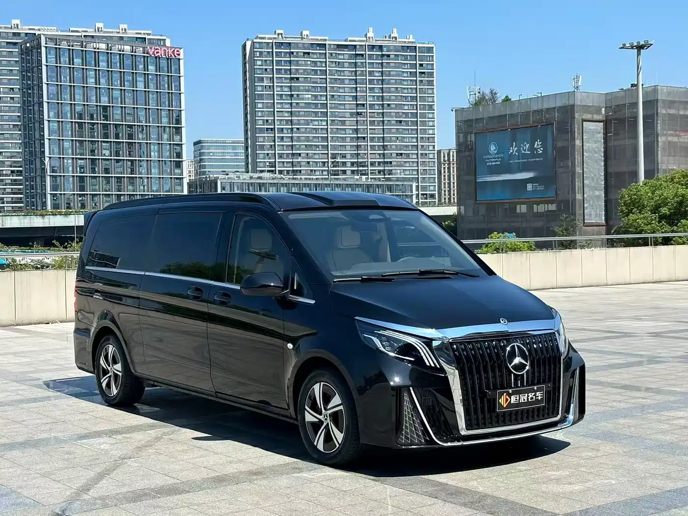 Mercedes-Benz Vito 2024 2.0T Elite Edition 7-Seater фото 3