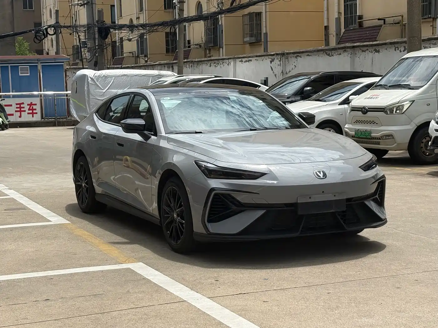 Changan UNI-V 2025 2025 1.5T 500Bar Premium Model
