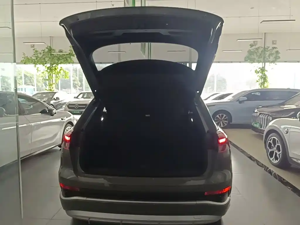 Audi Q4 e-tron 2023 2023 40 e-tron Pioneer Edition