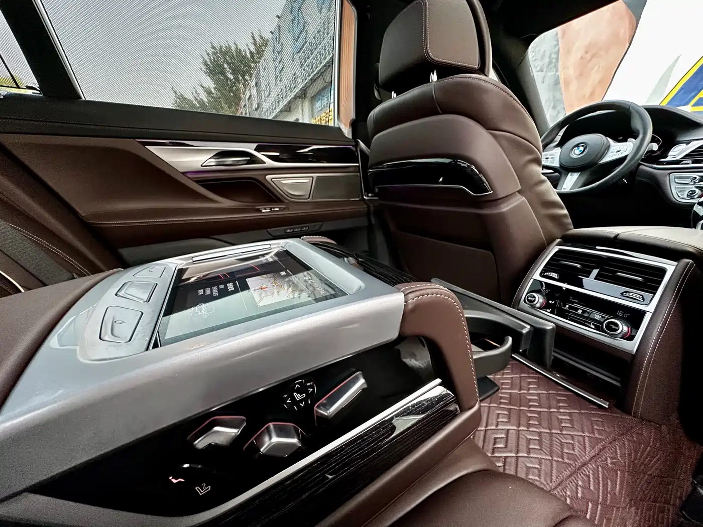 BMW 7 Series 2021 Model 730Li M Sport Package фото 7