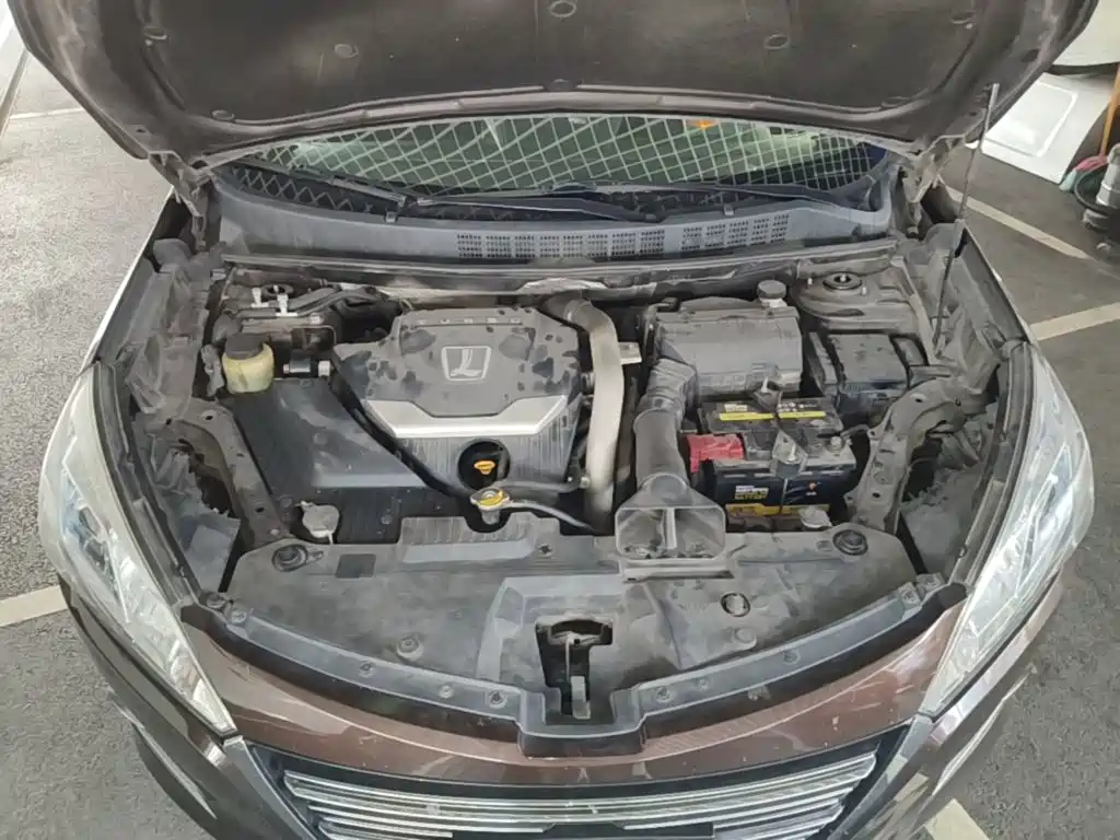 Luxgen U6 SUV 2015 2014 2.0T Wisdom Premium