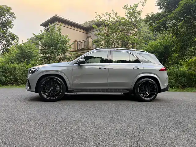 Mercedes-Benz GLE AMG 2024 AMG GLE 53 4MATIC+ — фото 3