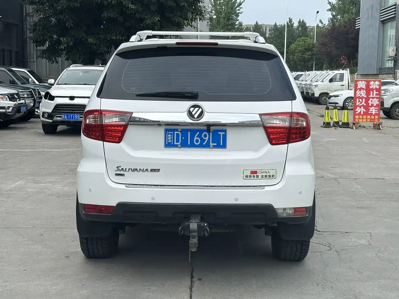 Foton Savana 2020 2017 2.8T Automatic 4WD Diesel Luxury 5-seater
