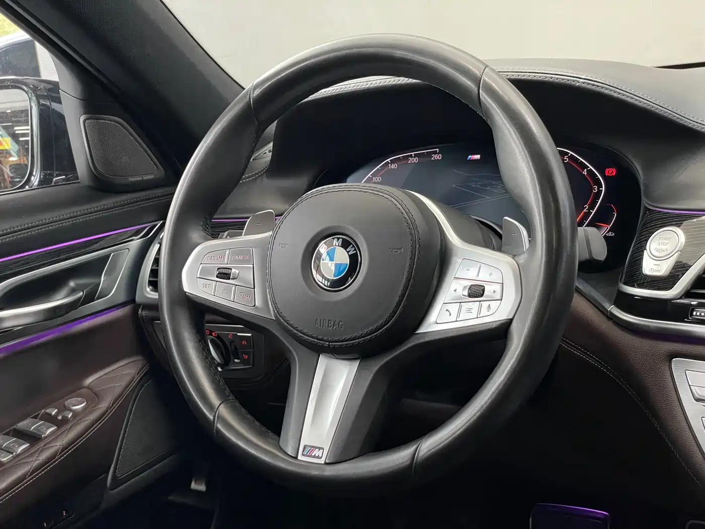 BMW 7 Series 2019 740Li Leading M Sport Package фото 13