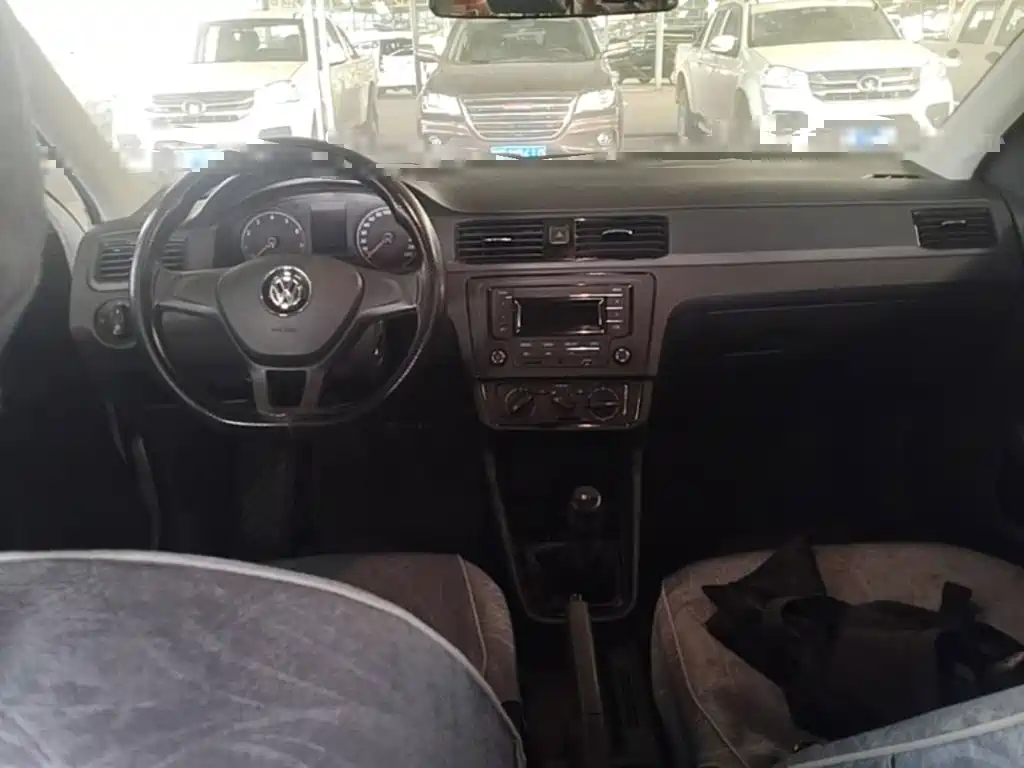 صورة 14 - Volkswagen Santana