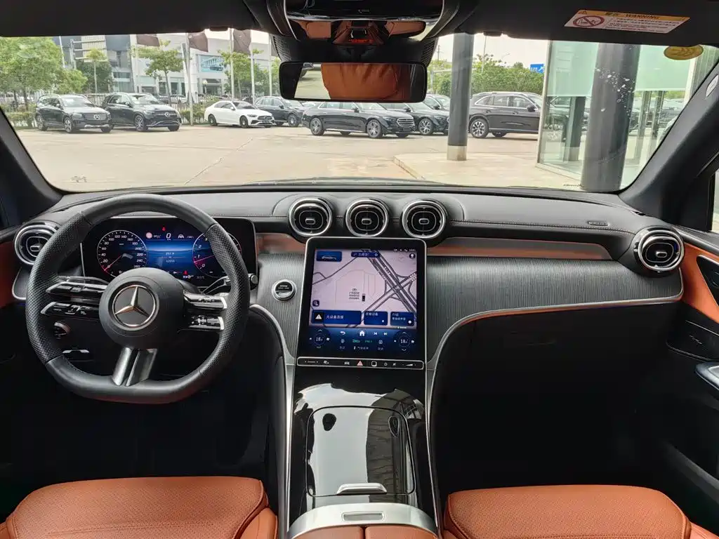 Фото 4 - Mercedes-Benz GLC
