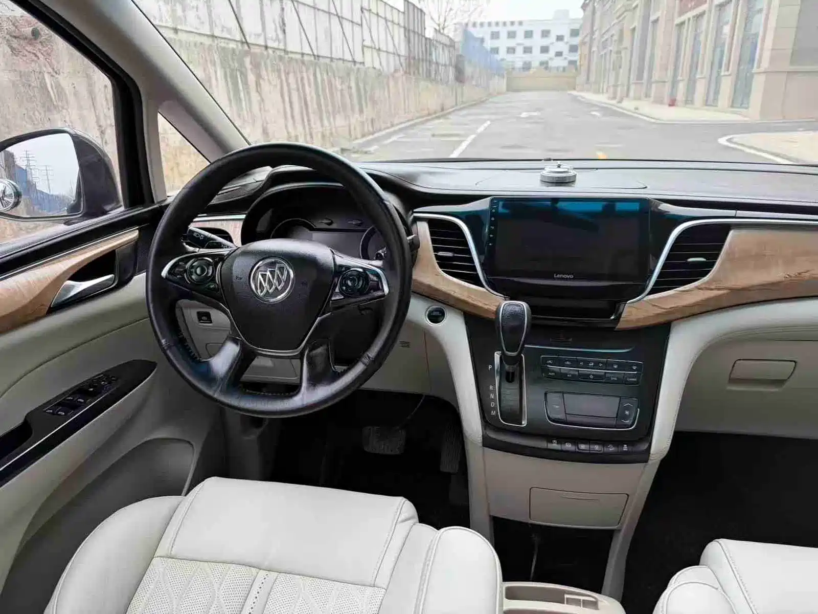 Фото 8 - Buick GL8