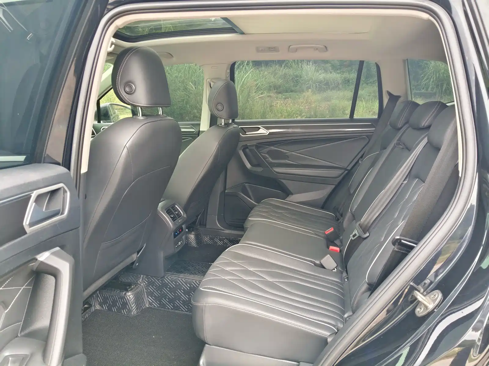 Фото 6 - Volkswagen Tiguan L