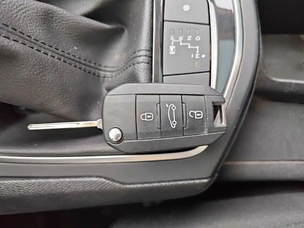 Peugeot 308S 2015 2015 1.2T Auto Dynamic Edition