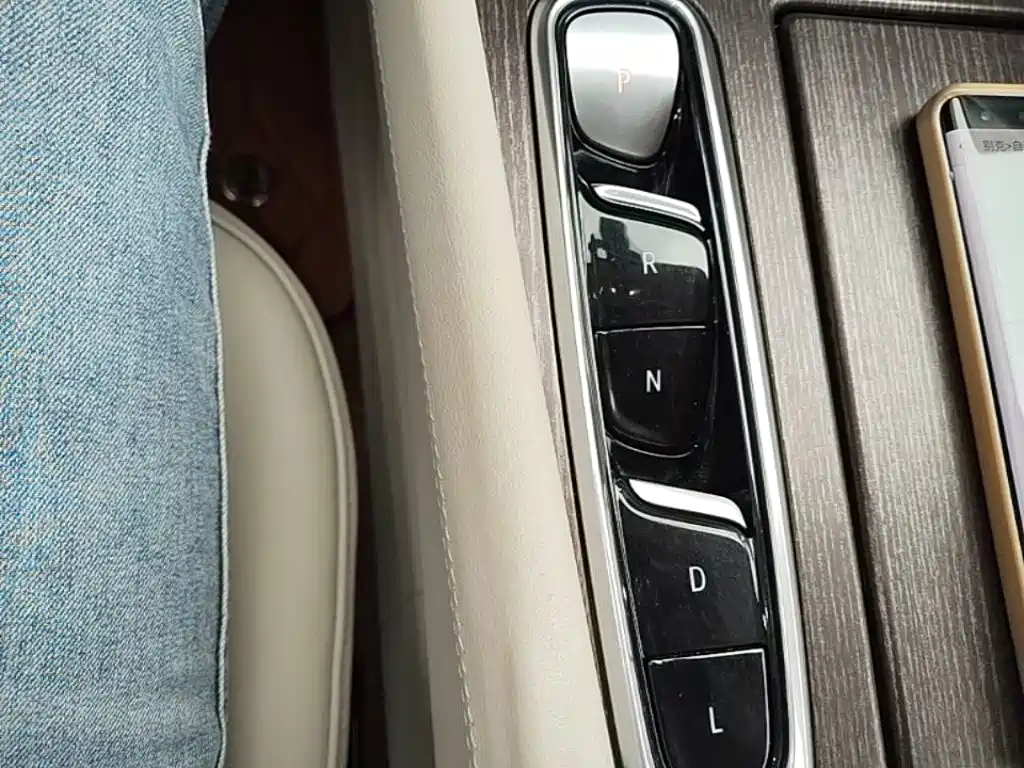 Photo 14 - Buick Enclave