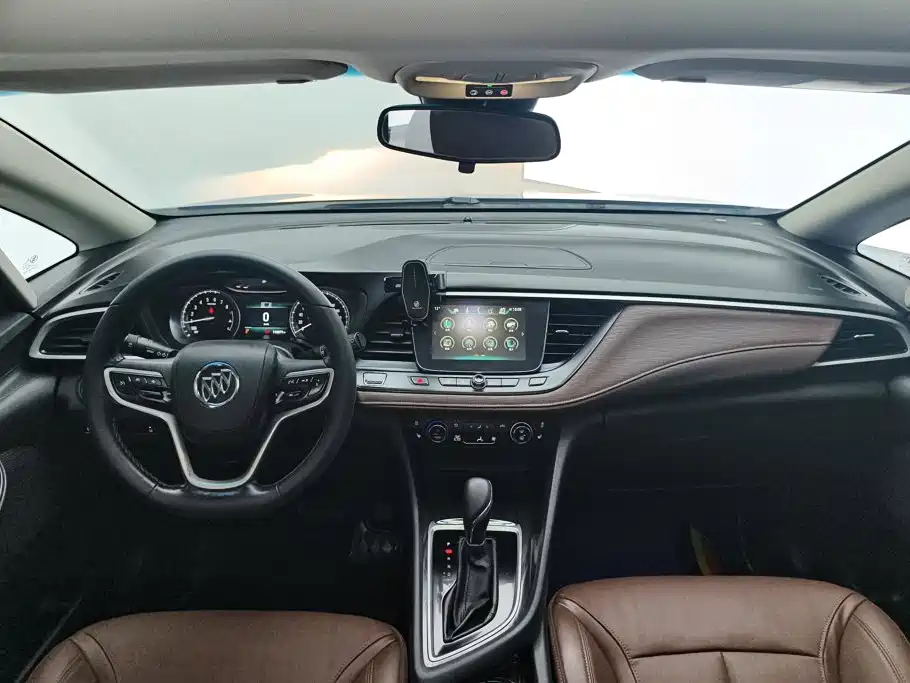 Photo 12 - Buick GL6