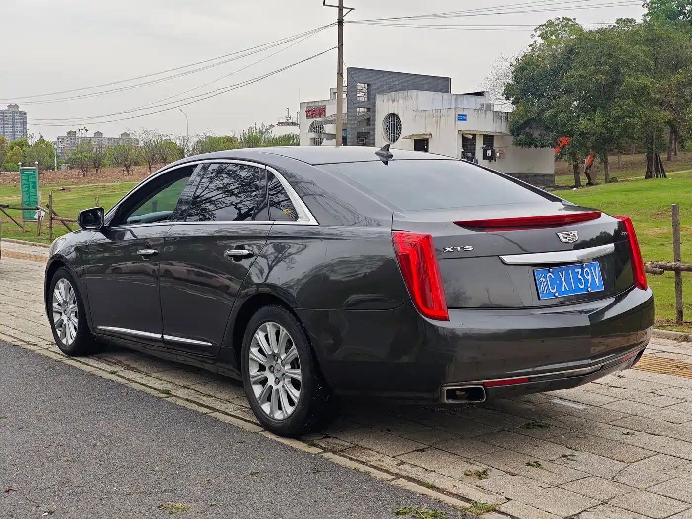 Cadillac XTS 2013 28T Luxury фото 9