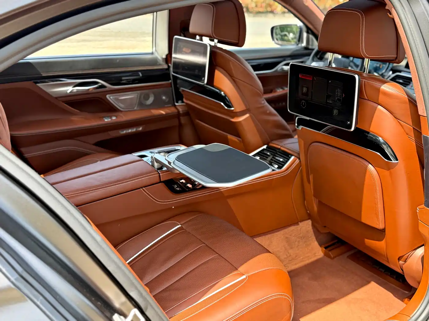 BMW 7 Series 2017 M760Li xDrive Excellence Luxury фото 13