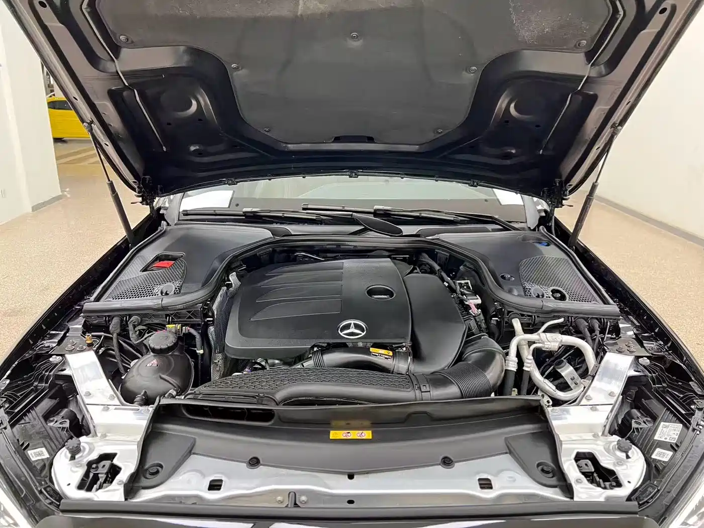 Mercedes-Benz E-Class 2022 E 300 L Fashion фото 34