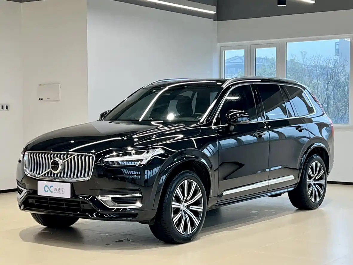 VOLVO XC90 2024