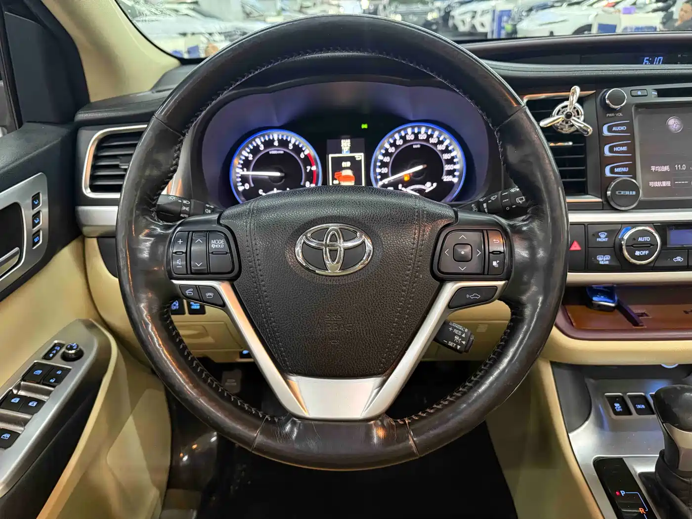 Toyota Highlander 2015 2.0T AWD Ultimate Edition 7-seater фото 13