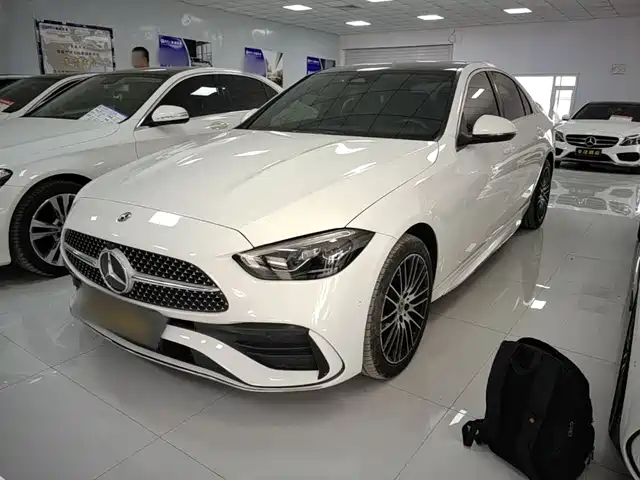 Mercedes-Benz C-Class 2022