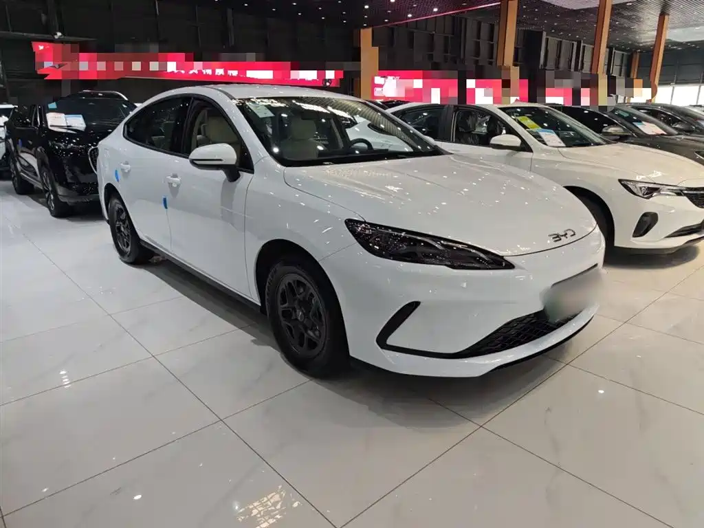 BYD Hai Bao 05 DM-i 2025 DM-i Smart Drive Edition 55KM Luxury фото 8