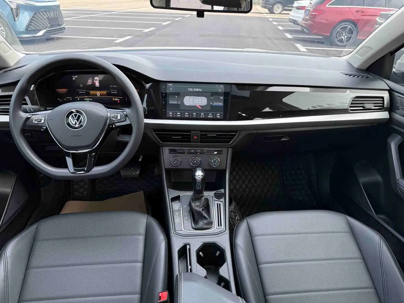 Volkswagen Lavida 2022 1.5L Auto Comfort Edition фото 8