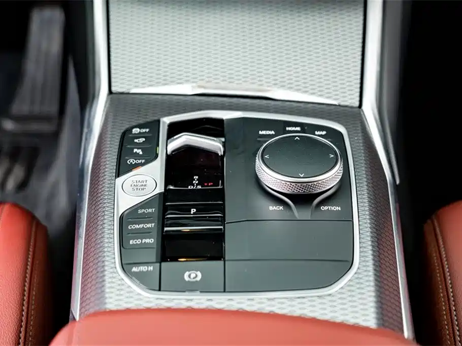 BMW 3 Series 2025 330Li M Sport Night Edition фото 15