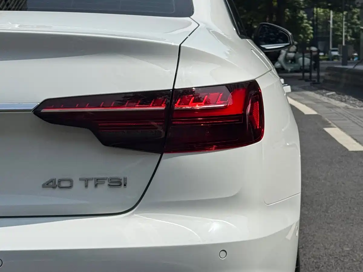 Audi A4L 2020 40 TFSI Luxury Dynamic фото 6