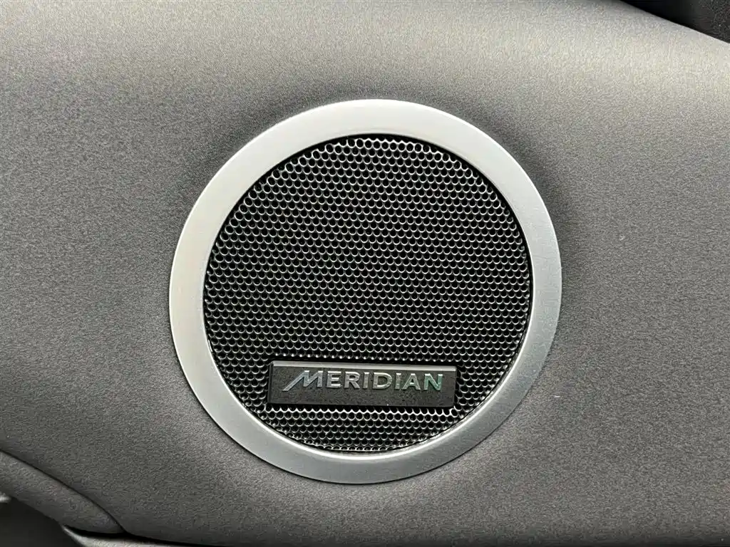 Land Rover Discovery 2020 3.0 SC V6 30th Anniversary Special Edition фото 13