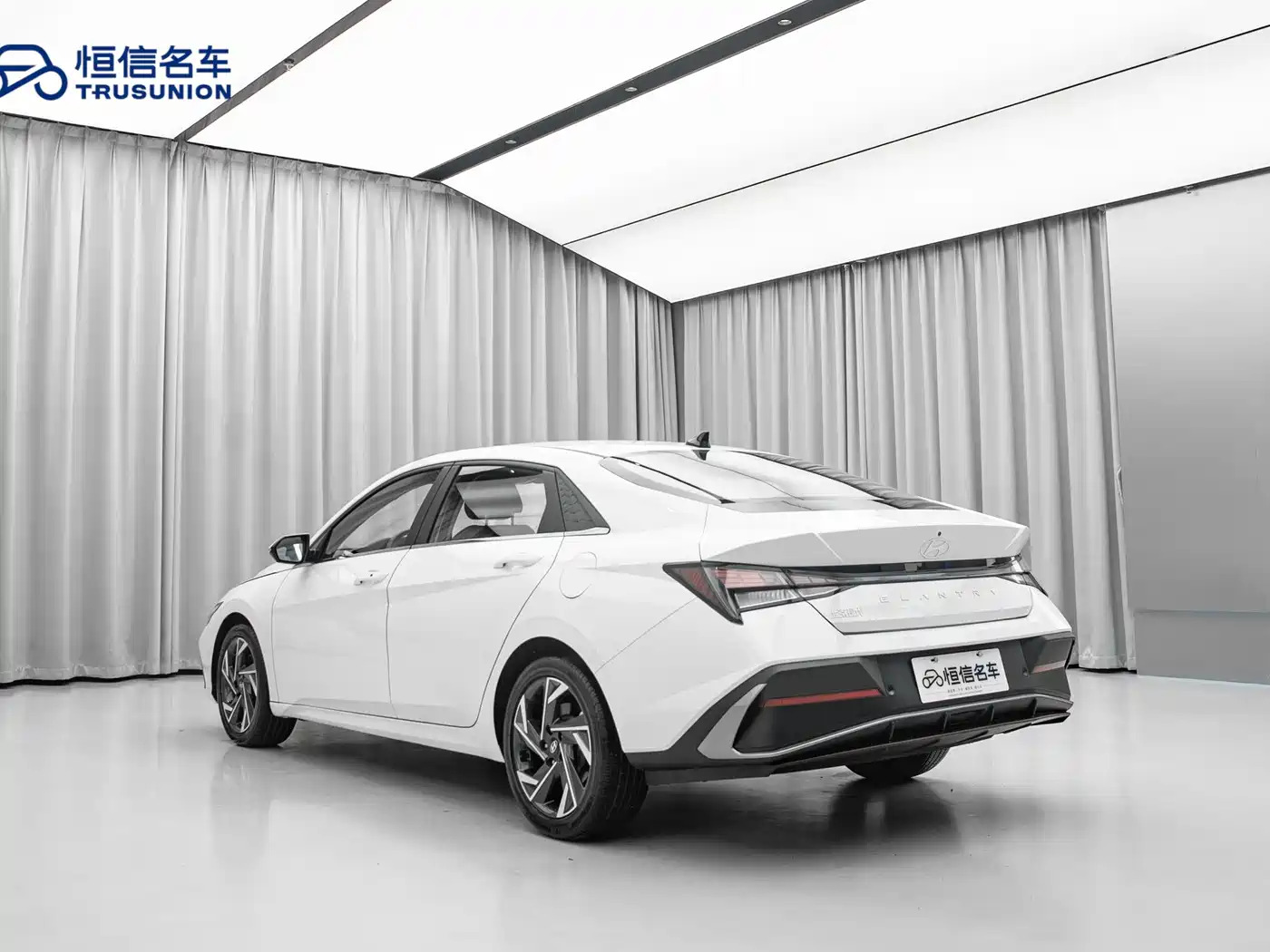 MODERN ELANTRA