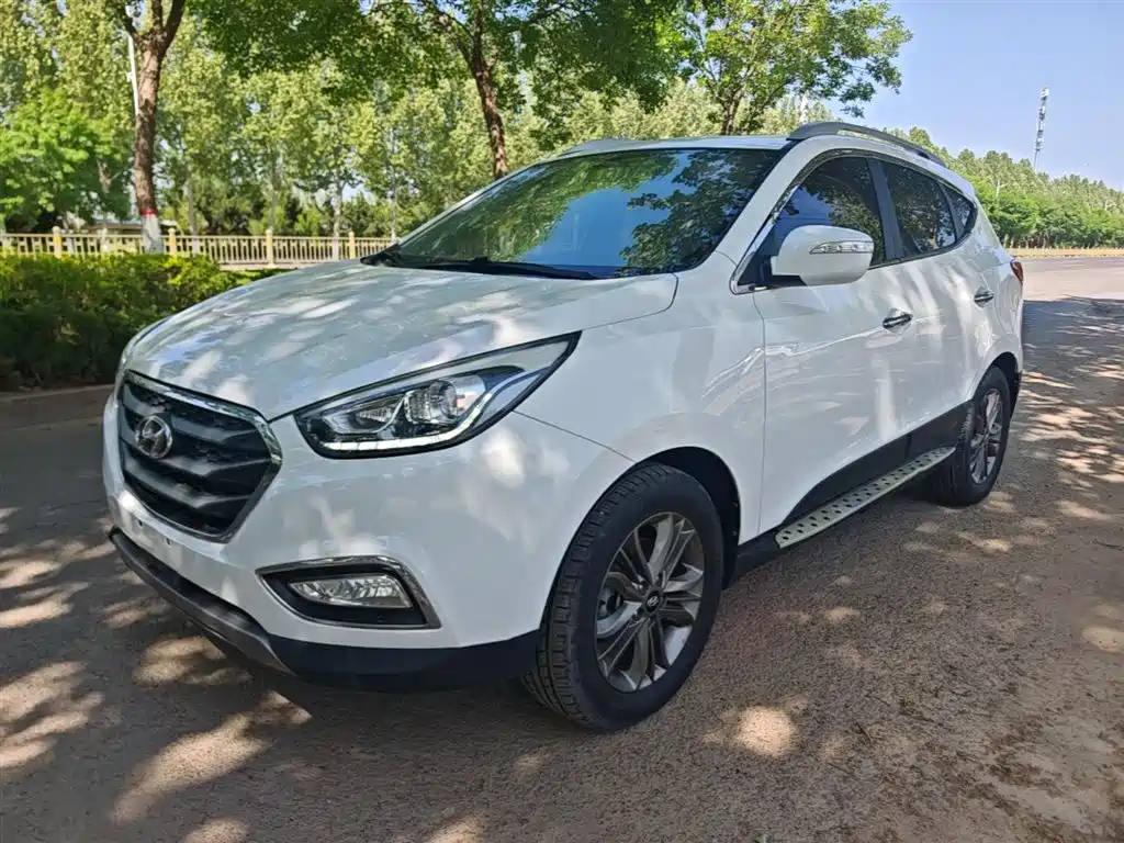 Hyundai Beijing Hyundai ix35 2015 2.0L Automatic 2WD Smart China V фото 2
