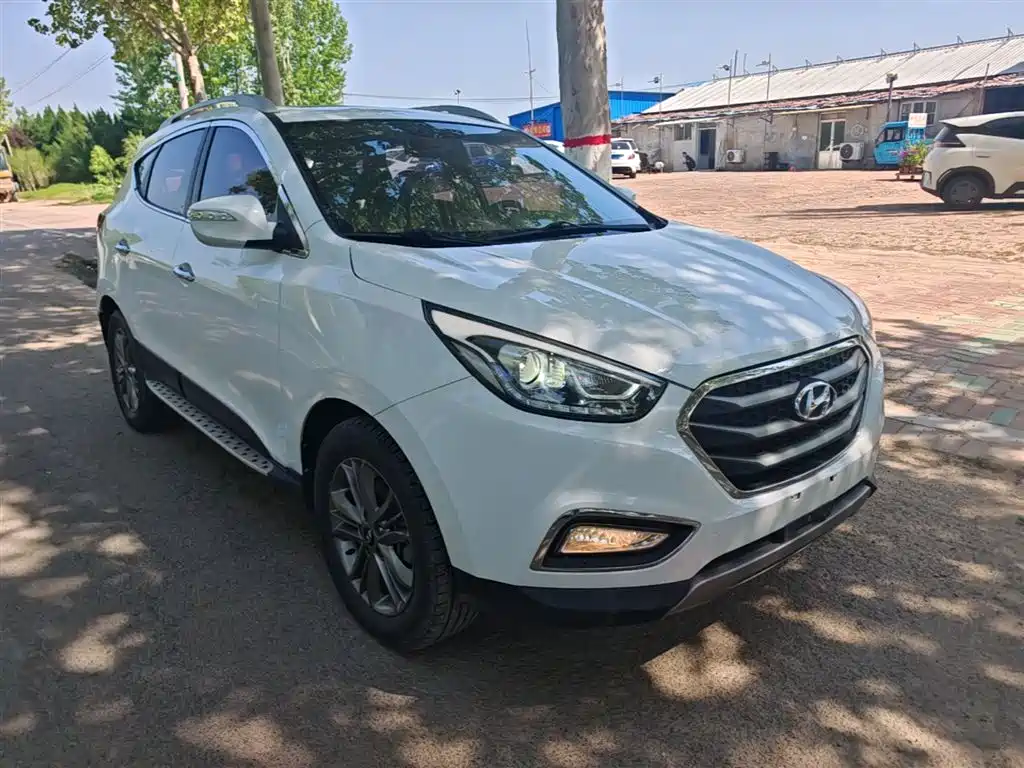 Hyundai Beijing Hyundai ix35 2015 2.0L Automatic 2WD Smart China V фото 4