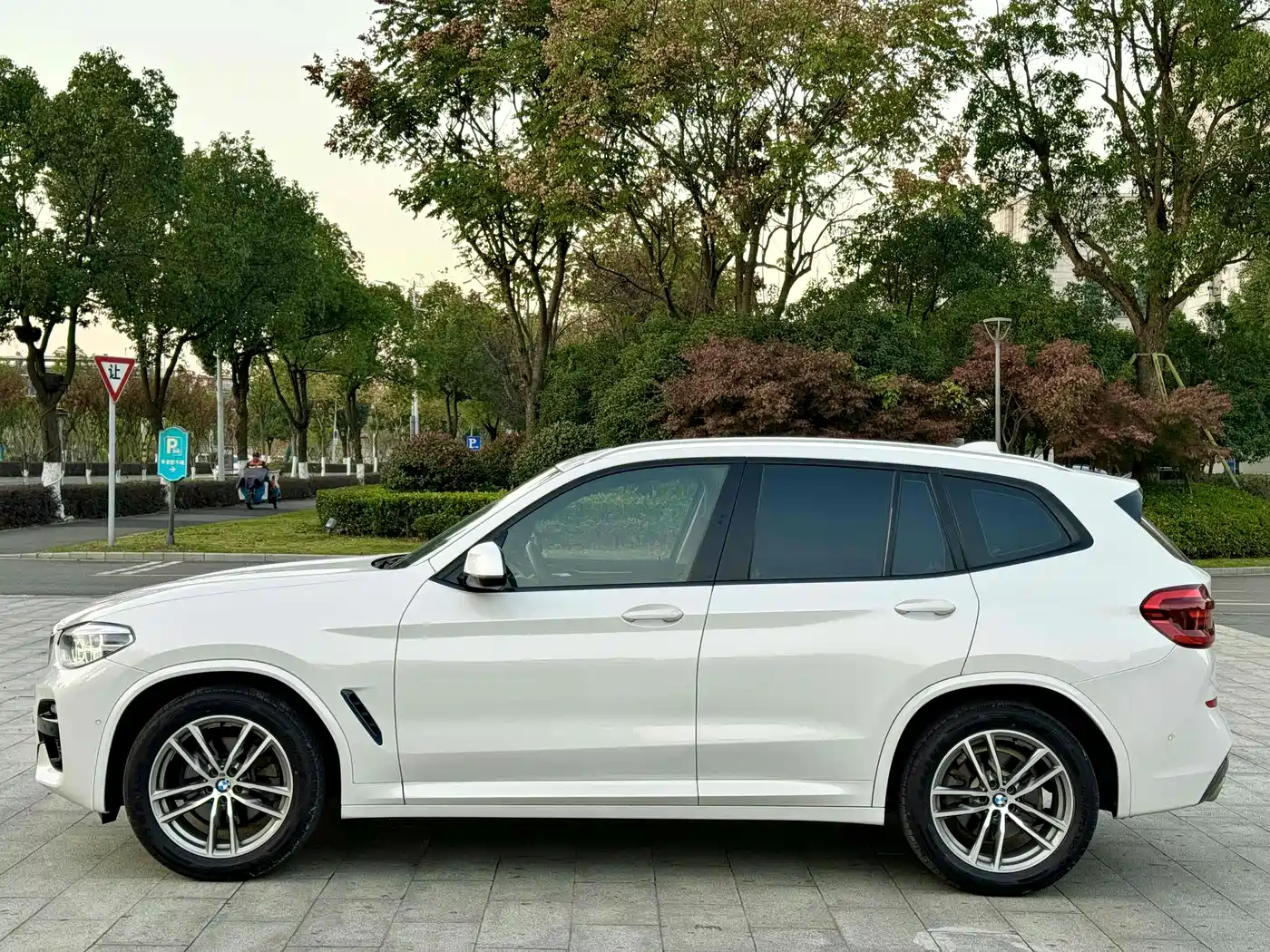 BMW X3 2018 xDrive25i M Sport Package China VI фото 3