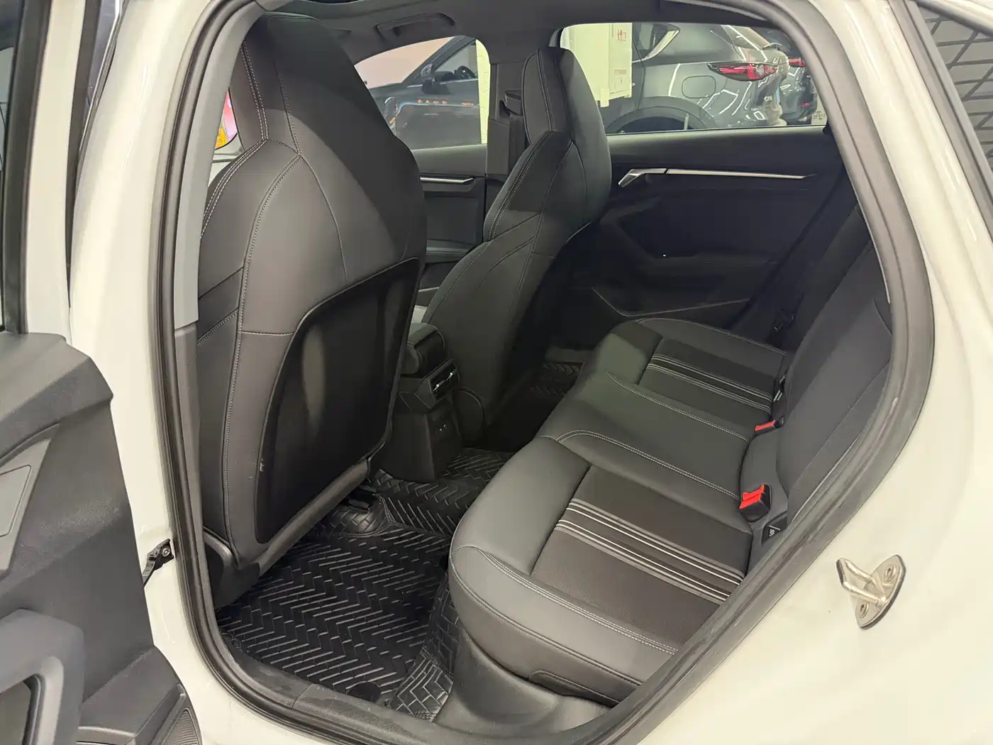 Audi A3 2023 A3L Limousine 35 TFSI Fashion Sport фото 13