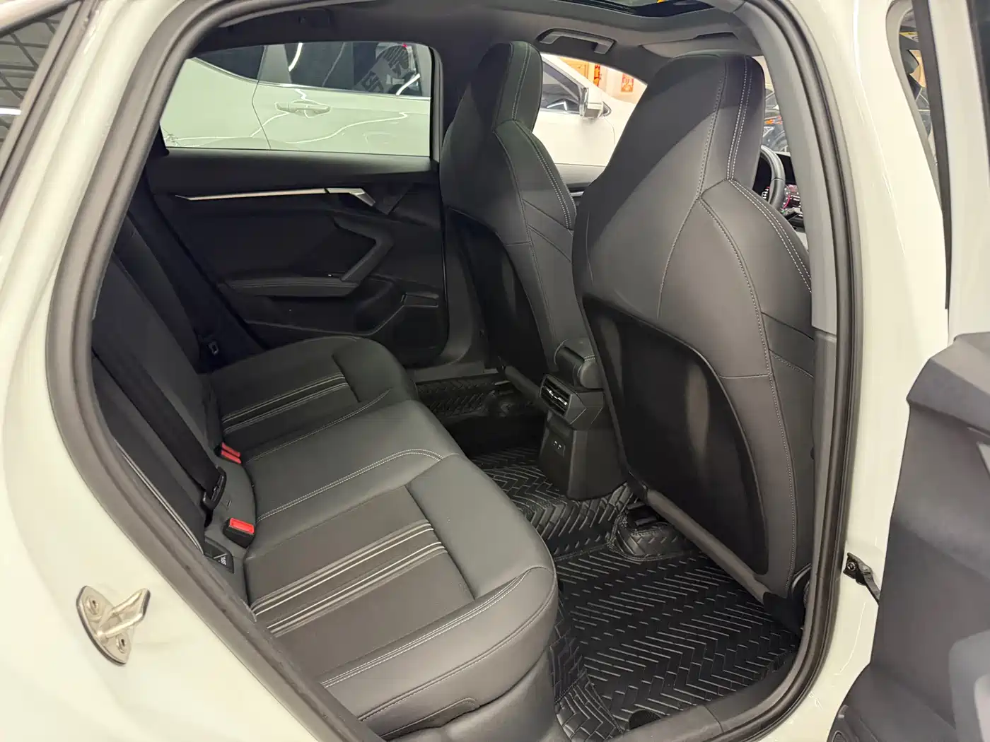 Audi A3 2023 A3L Limousine 35 TFSI Fashion Sport фото 17
