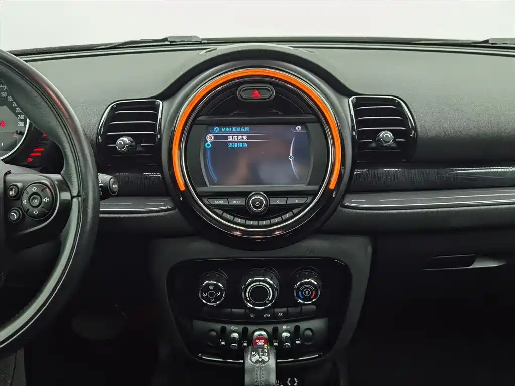 MINI CLUBMAN 2016 Facelift 1.5T COOPER фото 12