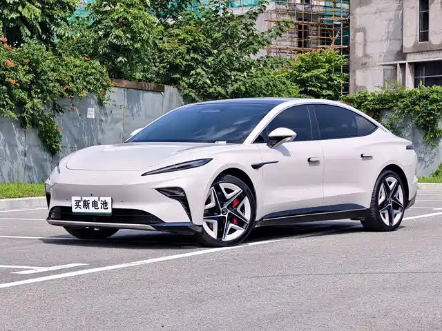 Roewe Rising Auto F7 2023 Performance Pro Edition