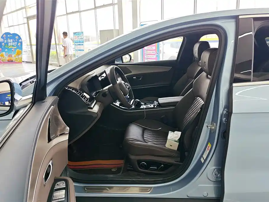 BYD Han 2023 DM-i Champion Edition 121KM Honor фото 9