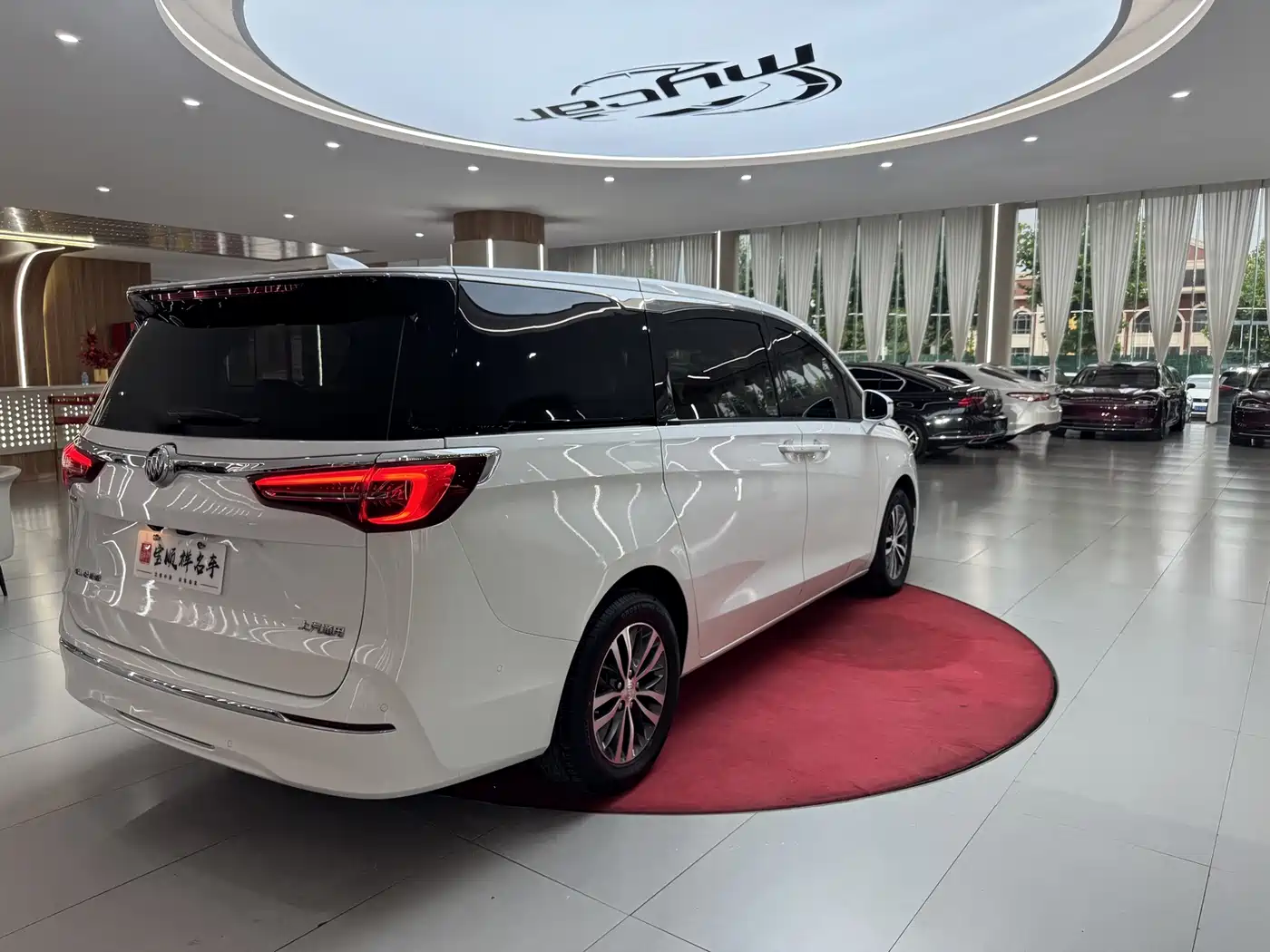 Фото 5 - Buick GL8