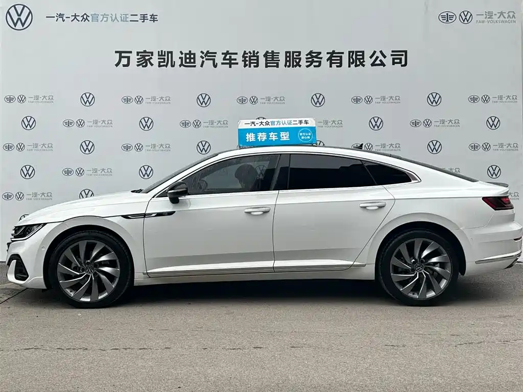 Volkswagen FAW-Volkswagen CC 2023 380TSI Eye-catching Edition фото 3