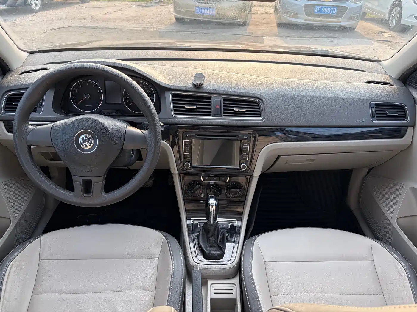 Volkswagen Lavida Tour 2013 1.4TSI Automatic Comfort фото 11