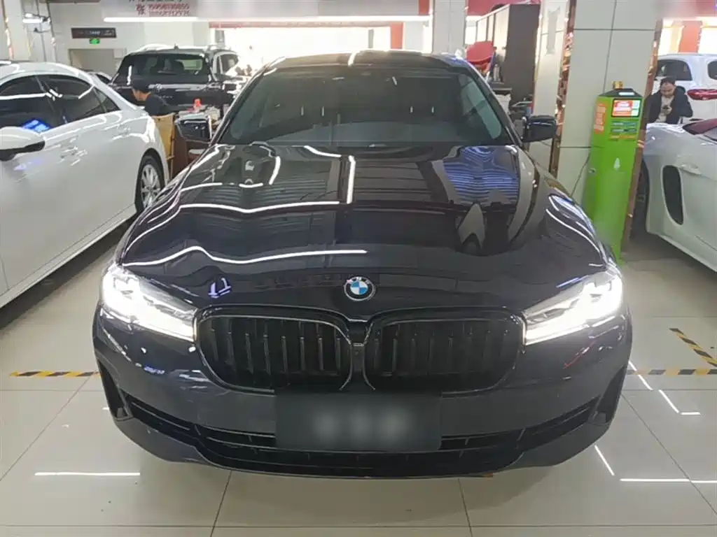 BMW 5-SERIES
