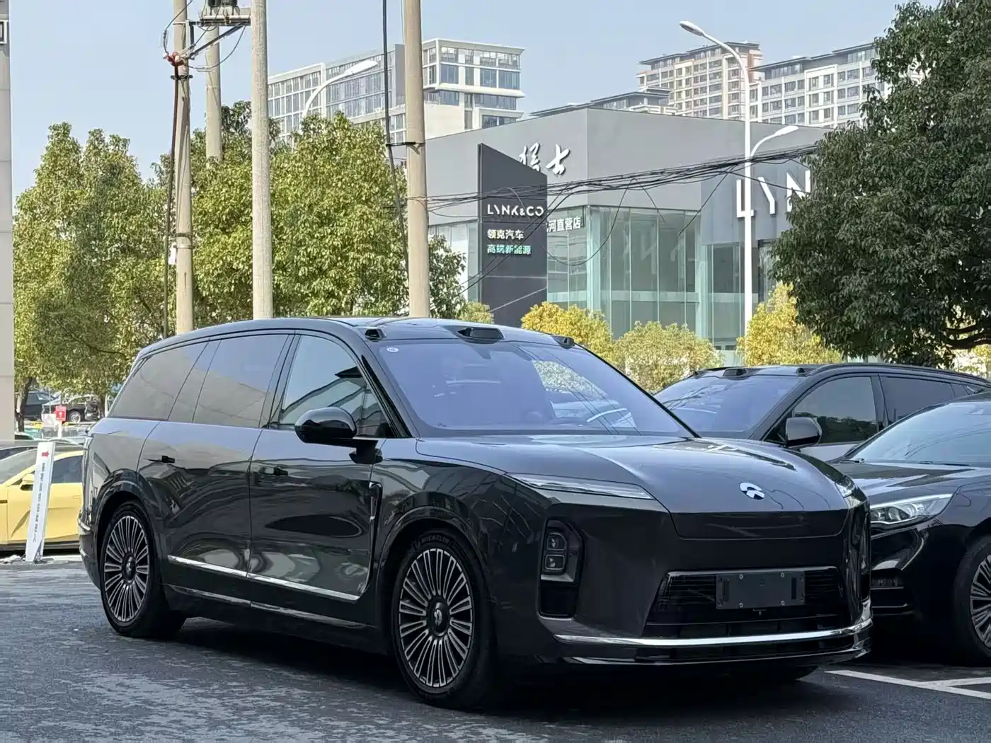 NIO ES8 2026 2025 Model 6-Seat Executive Luxury Edition
