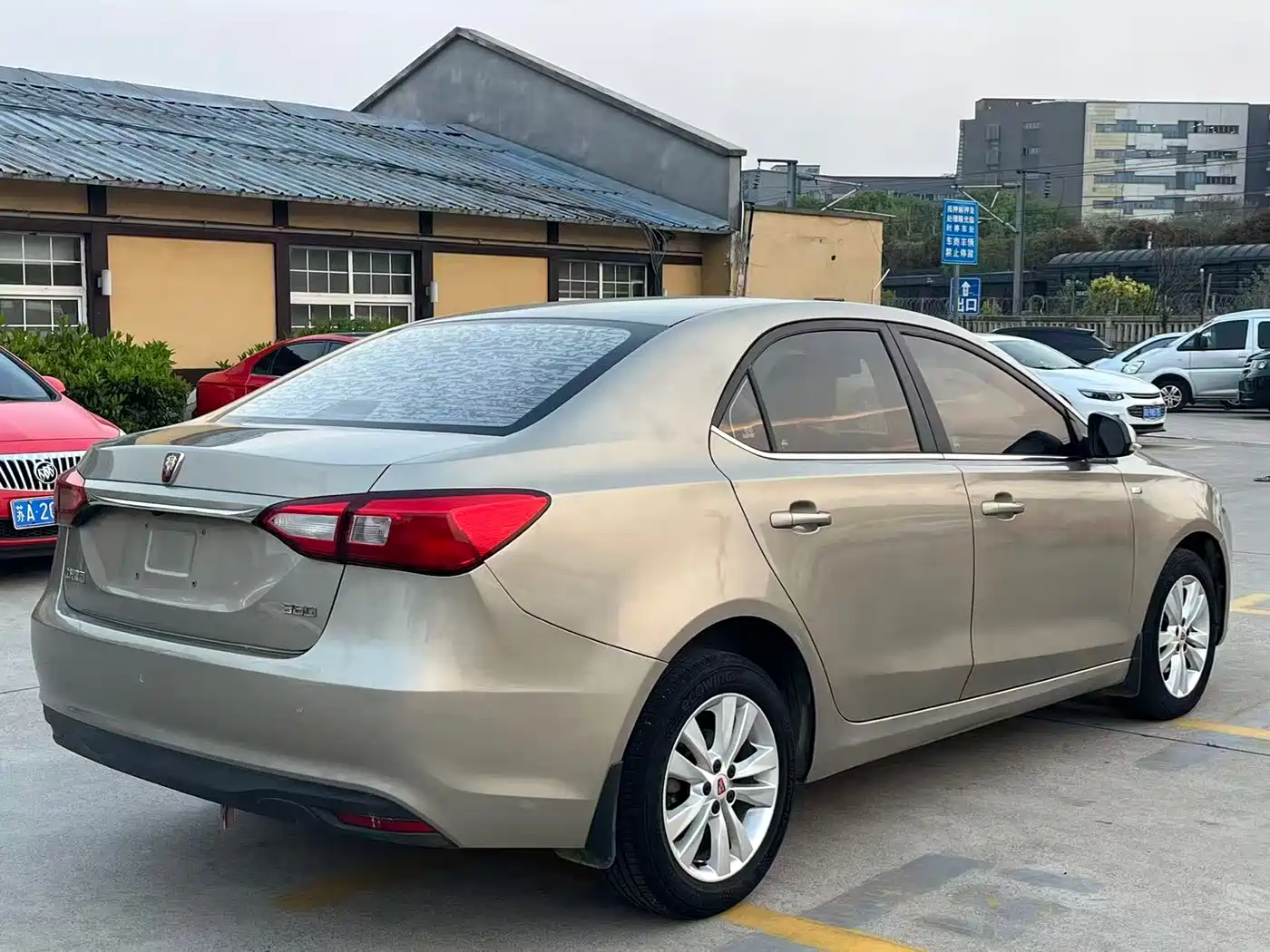 ROEWE 360
