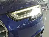 Фото 24 - Audi A4L