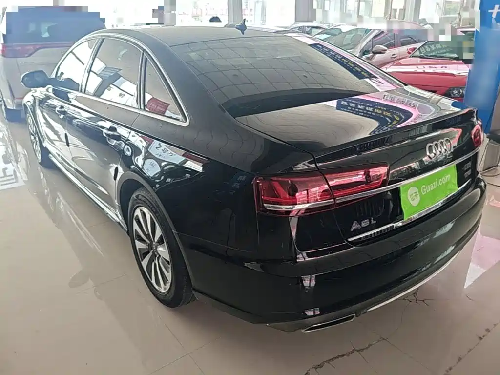 Фото 5 - Audi A6L