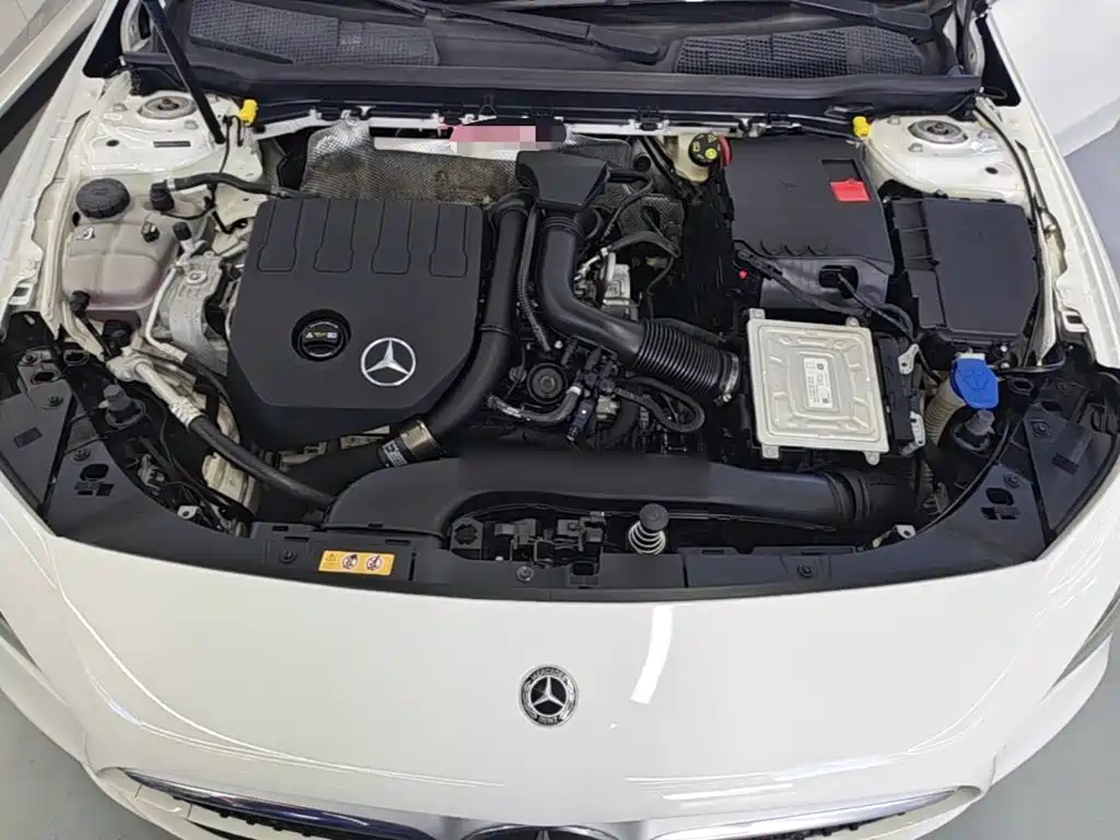 Mercedes-Benz A-Class (Import) 2020 2019 A 200 Dynamic Version