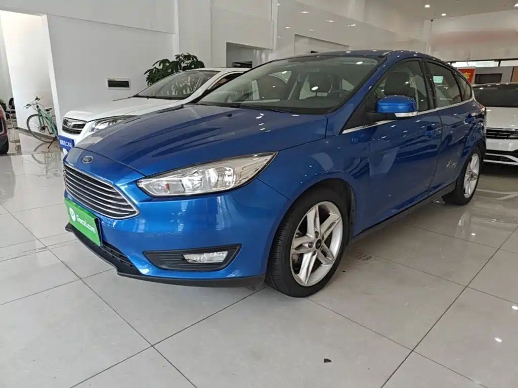Фото 2 - Ford Focus