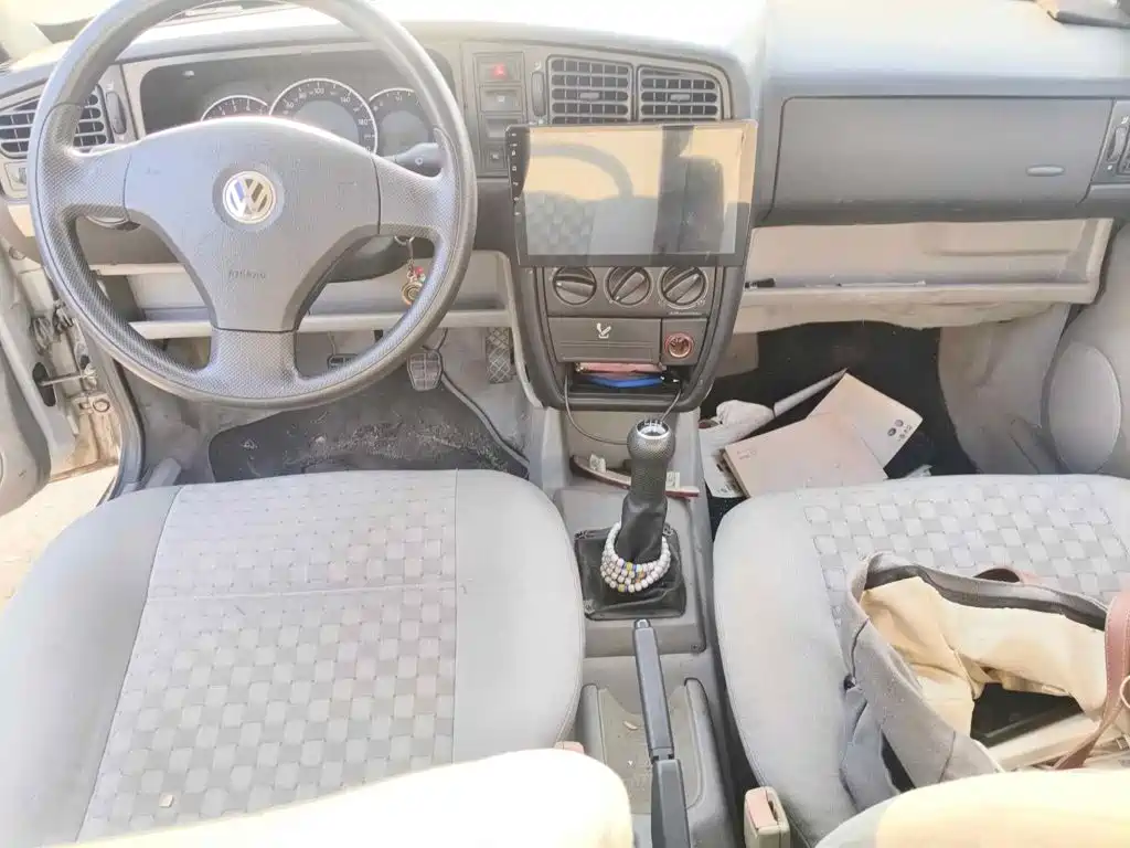 Photo 12 - Volkswagen Jetta