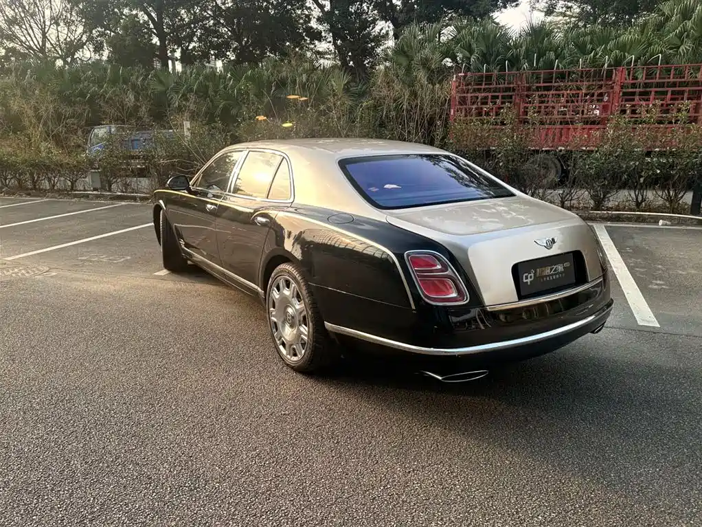 Bentley Mulsanne 2012 Model 6.8T Diamond Jubilee фото 7