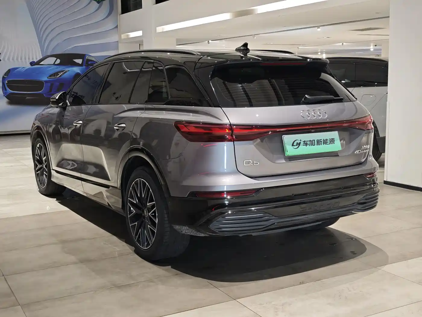 Audi Q5 e-tron 2022 40 e-tron Starlight Mech Suit фото 7