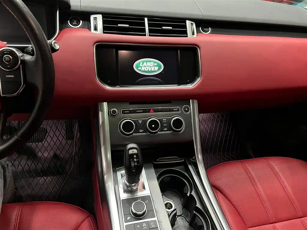 Land Rover Range Rover Sport 2016 Model 3.0 SC V6 SE фото 9